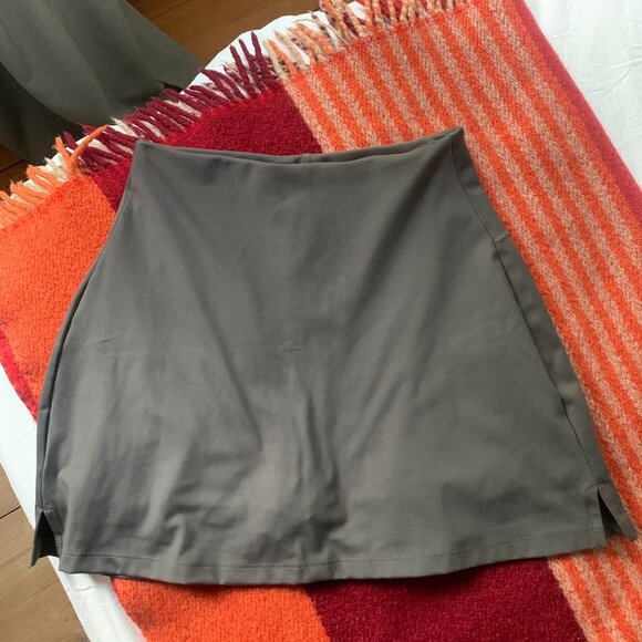 Girlfriend Collective Moon Sport Skort - Picture 2 of 6